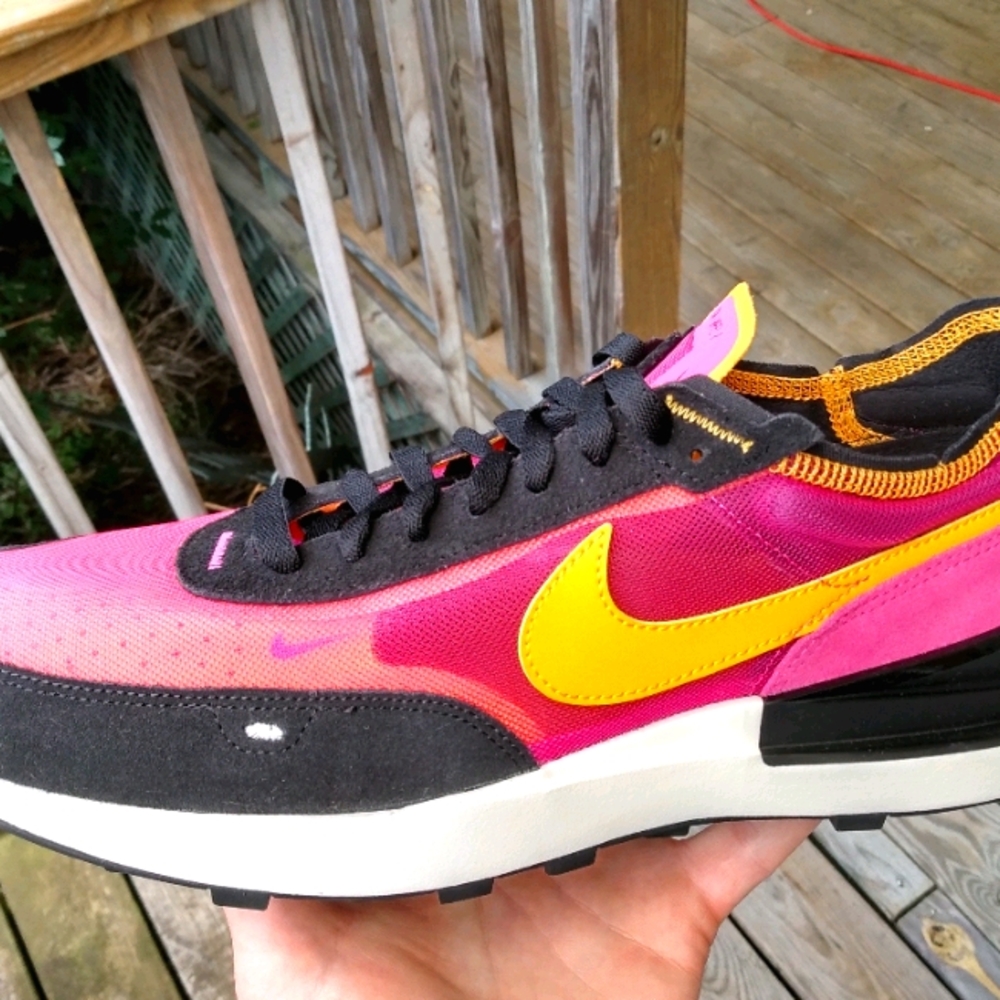 Nike Sakai Waffle One 'Active Fuschia'